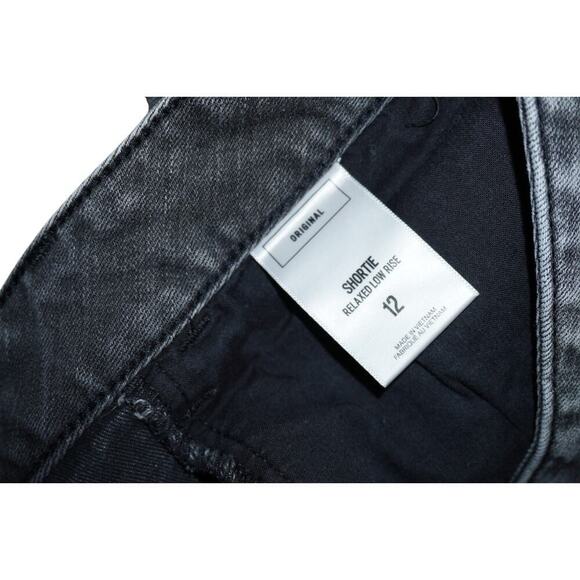 Express Shortie Relaxed Low-Rise Cutoff Denim Shorts – Size 12 - Picture 3 of 4